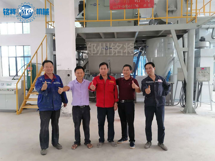 江西膩子粉設備安裝現場2 江西膩子粉設備安裝現場2